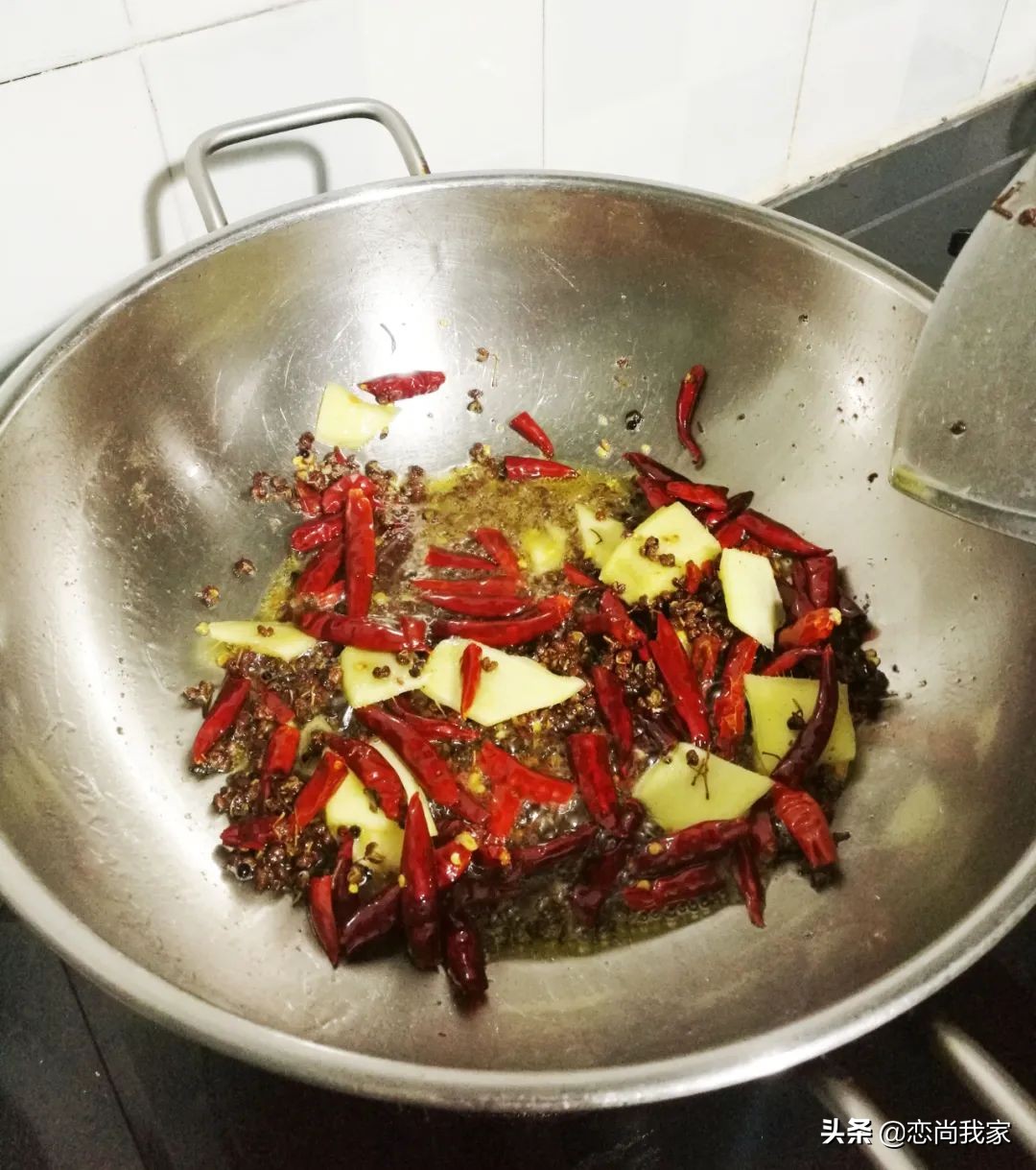 麻辣牛肉干鲜香酥烂麻辣爽口,原味牛肉干怎么做成麻辣牛肉干