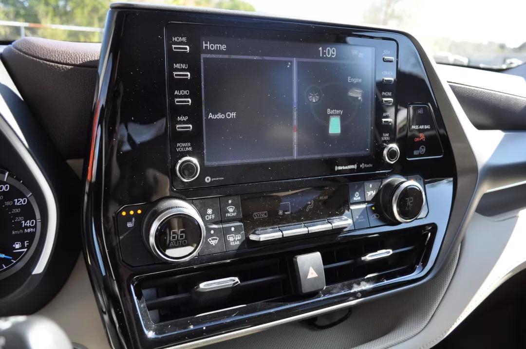 丰田汉兰达2020试驾视频,试驾汉兰达2020款外媒