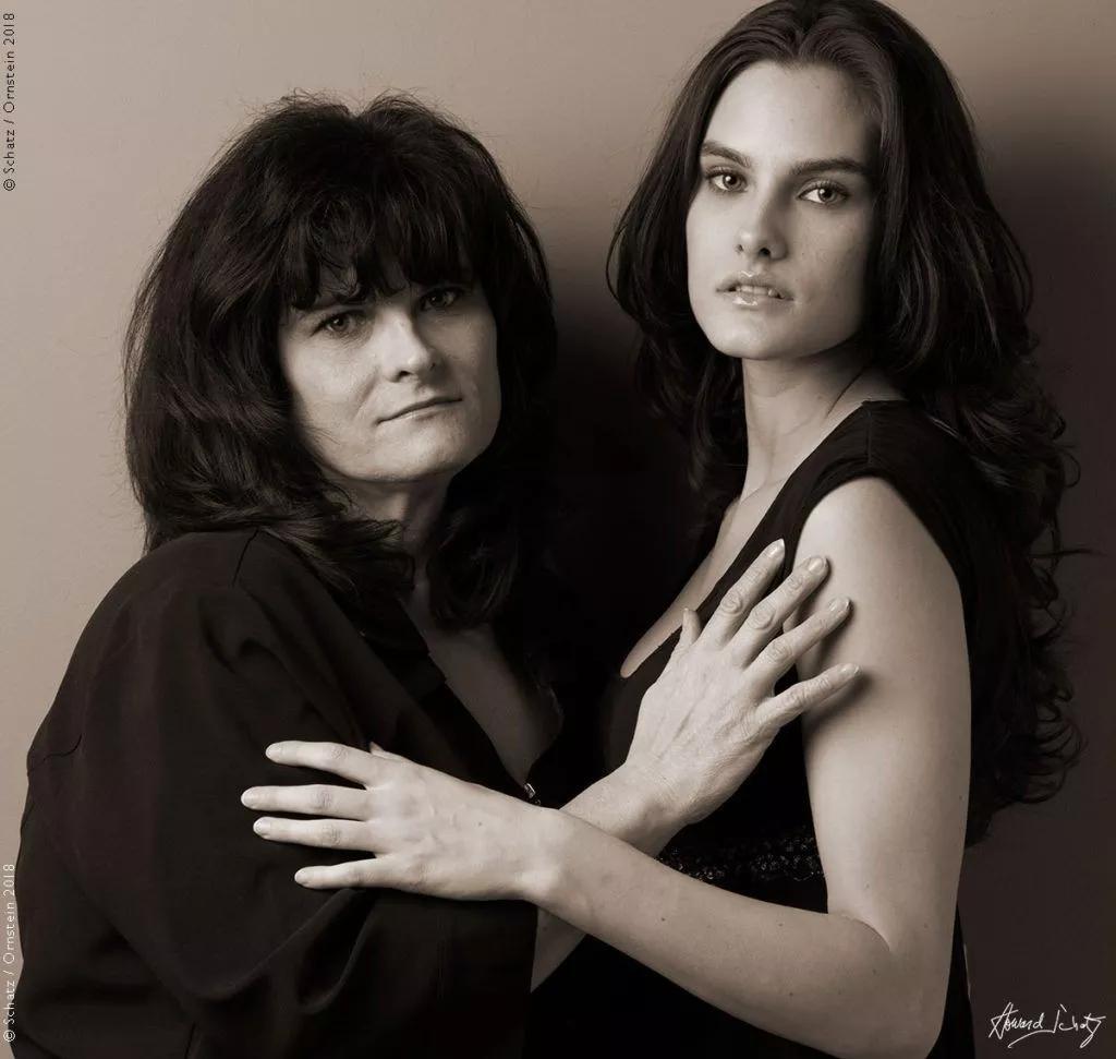 模特们啊~~妈妈的基因太强大，据说“女儿会偷走麻麻的美丽？