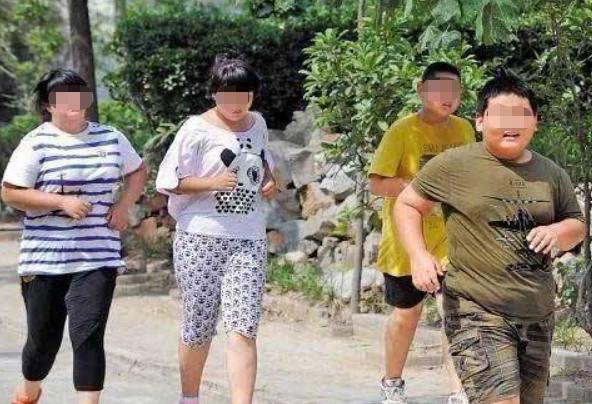 孩子饭量特别大怎么办,小孩饭量过大怎么办