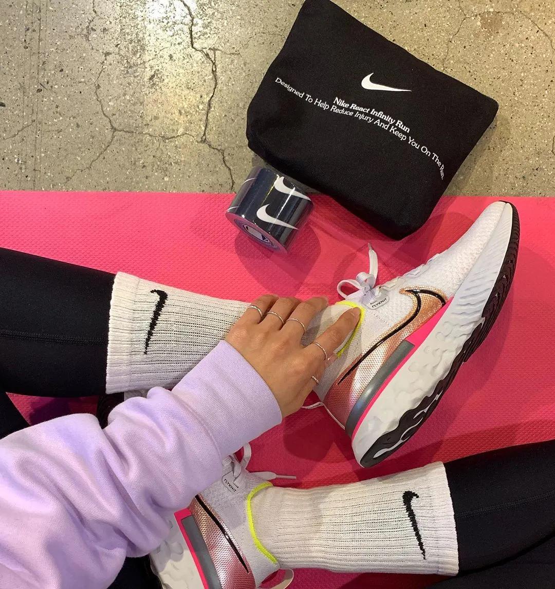 nike好看且好穿女,nike好看又不贵的单品衣服