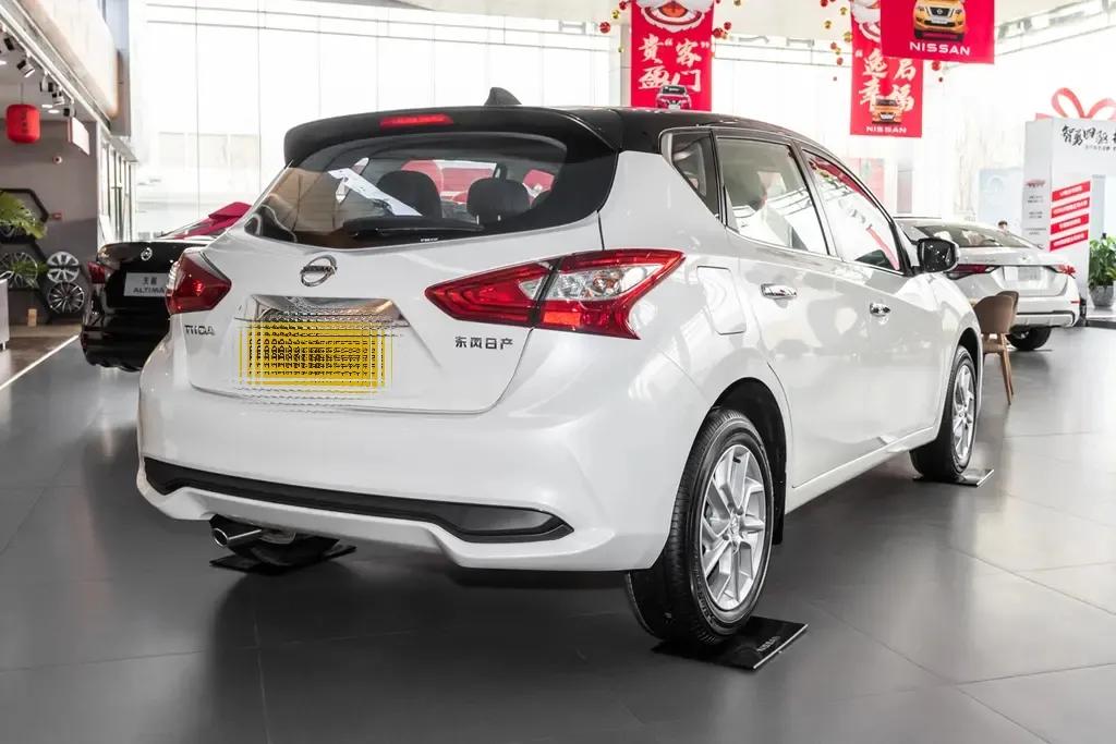 大众高尔夫对比骐达,高尔夫飞度纠结买哪个