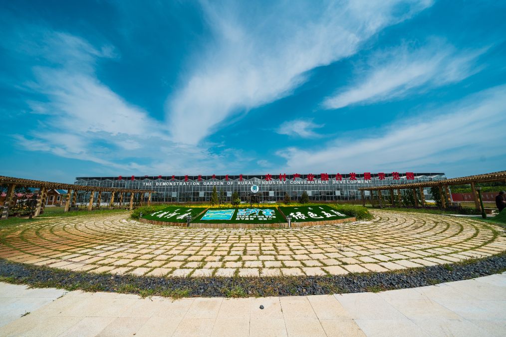 她是滔滔千里黄河的宠儿,阴山之下、河套之上的掌上明珠