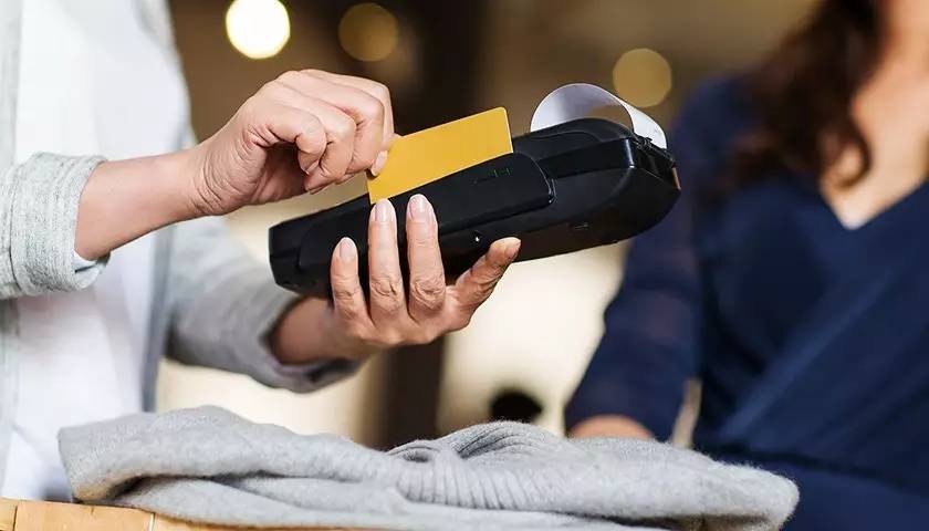 哪些银行离岸开户,外资银行和内资银行离岸开户选择