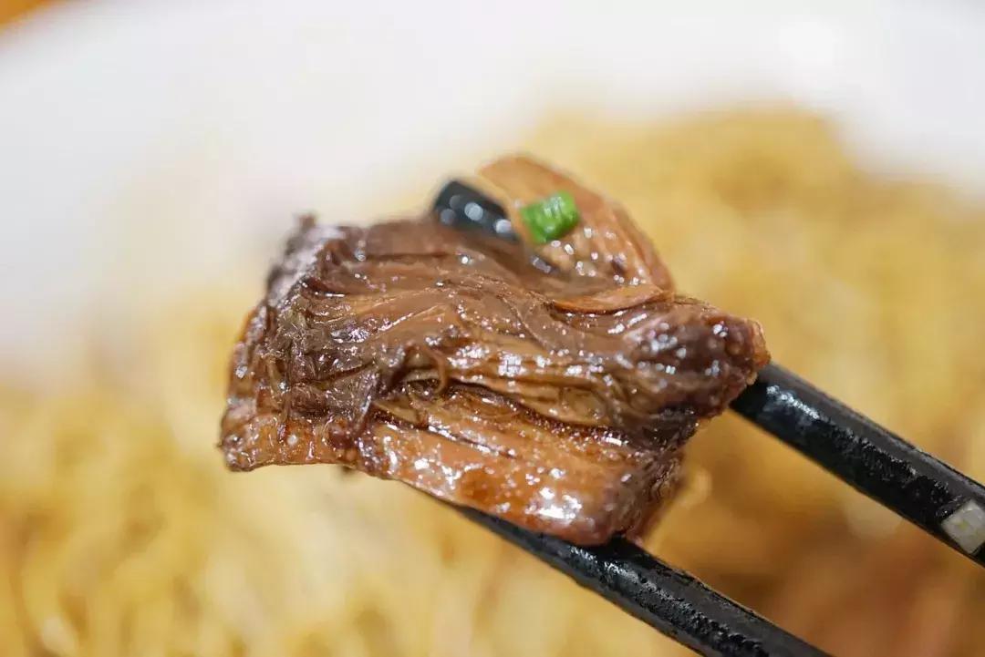 炕锅羊肉面最正宗做法,柴火灶大铁锅炖羊肉