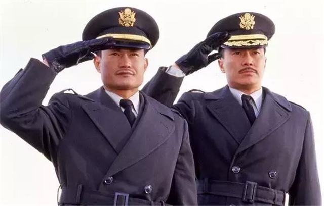 34年前的香港巨制战争片洪金宝,洪金宝早期电影4大名场面