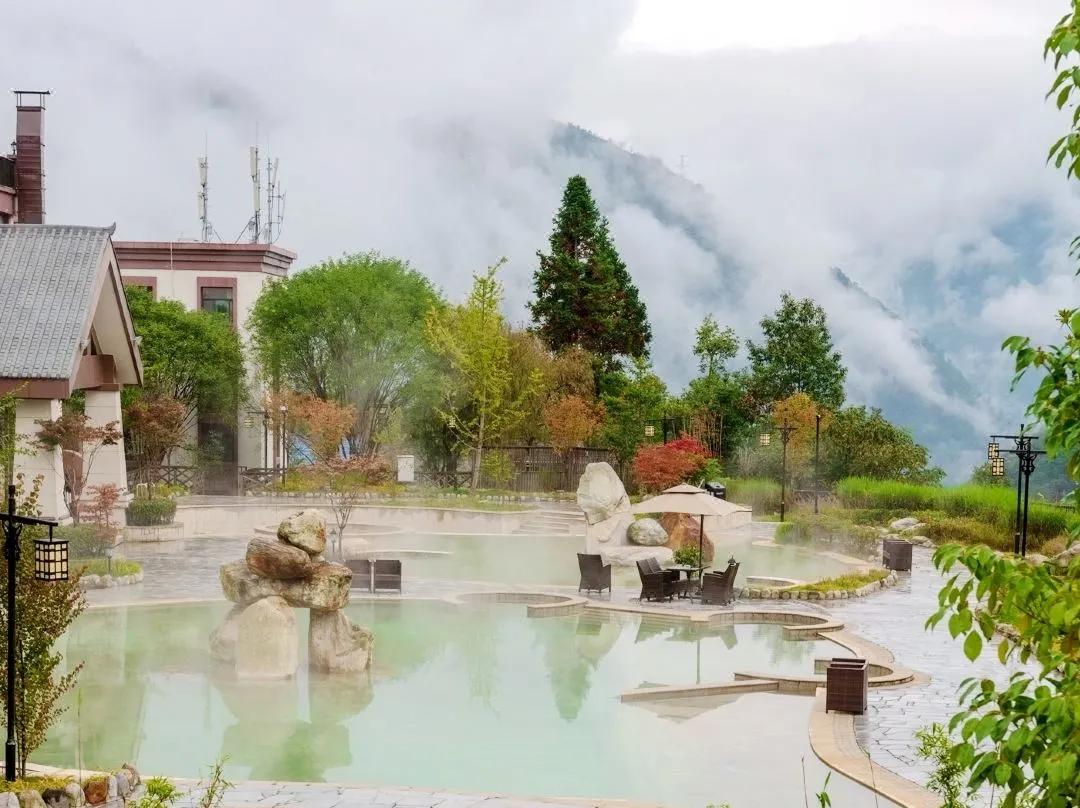 川西泡温泉看雪景,川西12月份最佳雪景泡温泉的地方