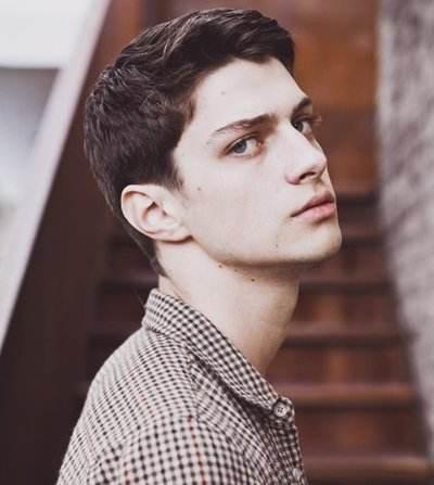 长相丑的男生如何变得更帅,长的丑的男生可以逆袭变帅吗