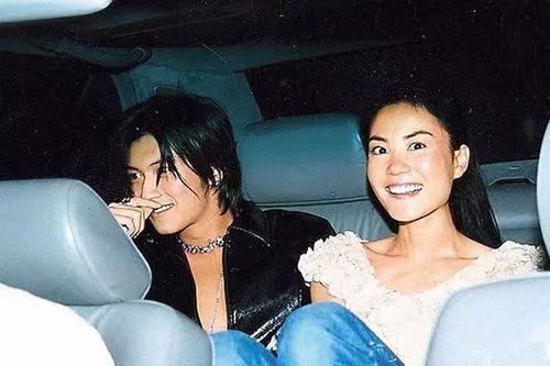 谢霆锋董洁什么时候结婚的,20年前王菲和谢霆锋在一起的视频