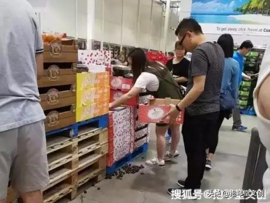 costco暂停营业视频,costco开业半天被买停罐车