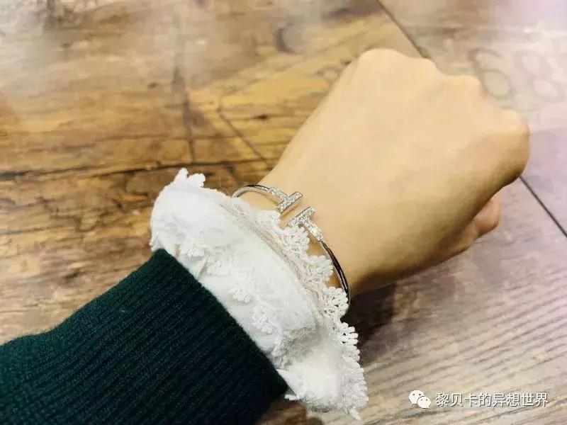 这些东西买的时候肉痛却天天用,她们说值了