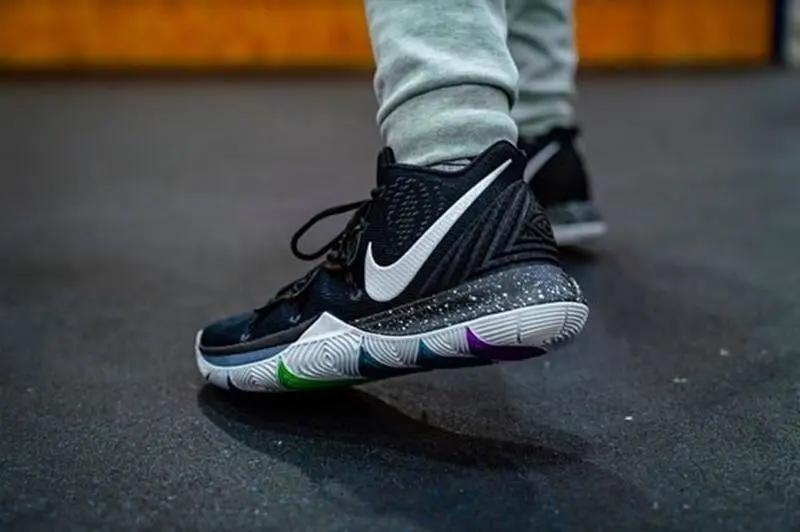 字母哥球鞋最新款,字母哥战靴2代