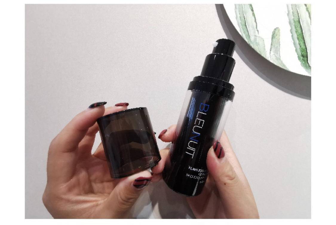 底妆简单怎么化才显得干净细腻,底妆套路完美底妆上妆技巧