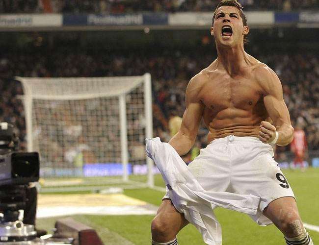 水浒传里说的泡妞五字真言，放在足球世界也依然行得通