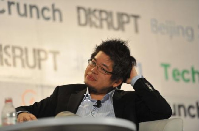 将公司卖给谷歌套利130亿，却被查出患上脑瘤，他是油管创始人