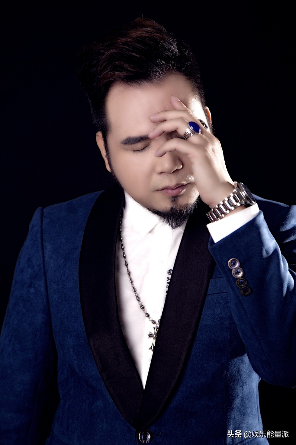 各自安好钧昊现场,钧淏歌手多大了