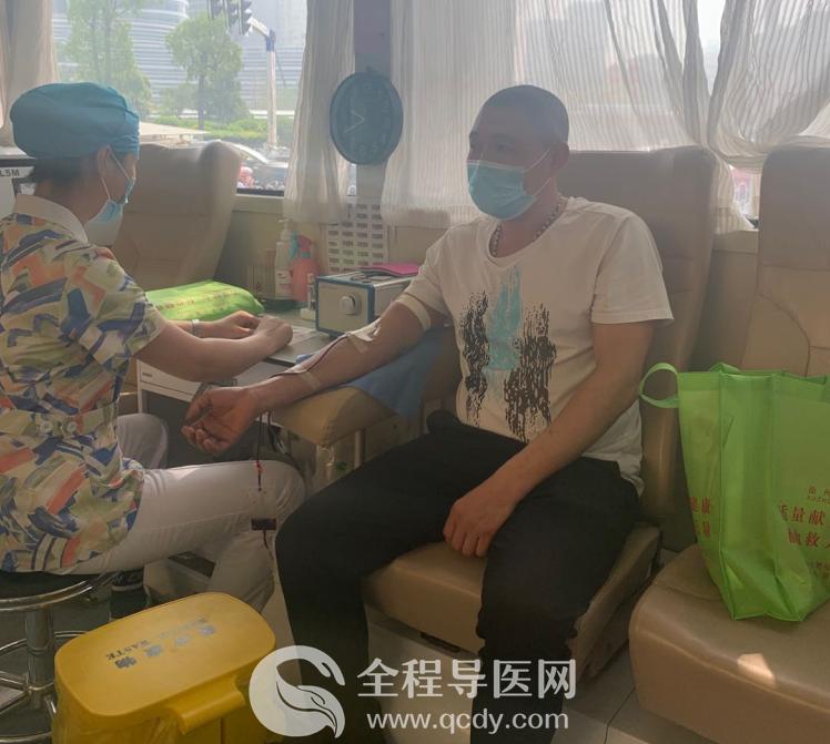 徐州“大儿童”献血过六—,丰县献血队为小学生捐赠送关怀