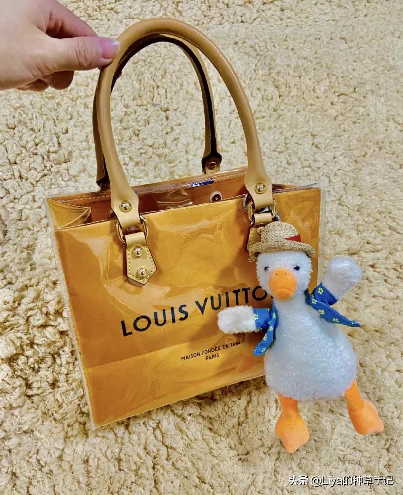 为什么不能拿假包,女生会买假的包吗