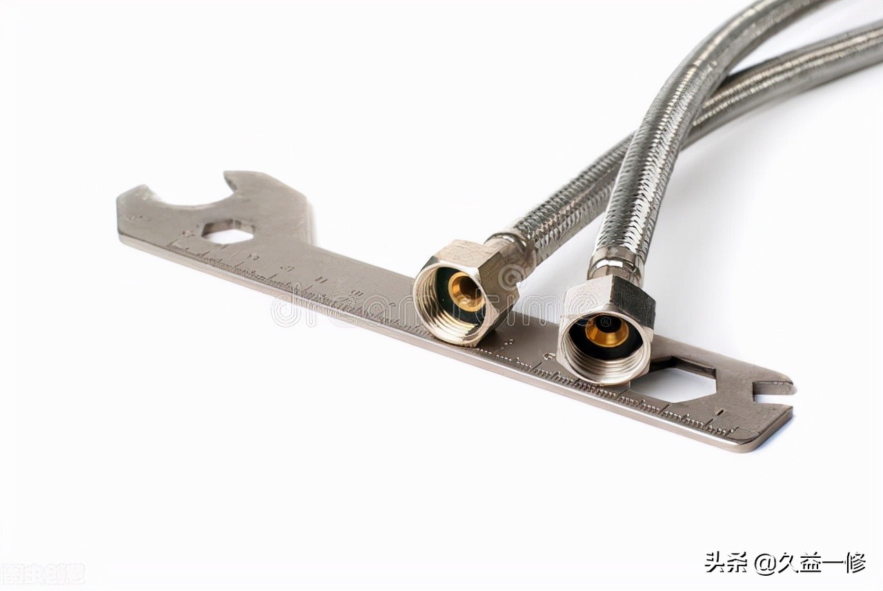 淋浴房冷热水龙头漏水怎么修,淋浴龙头漏水如何快速处理