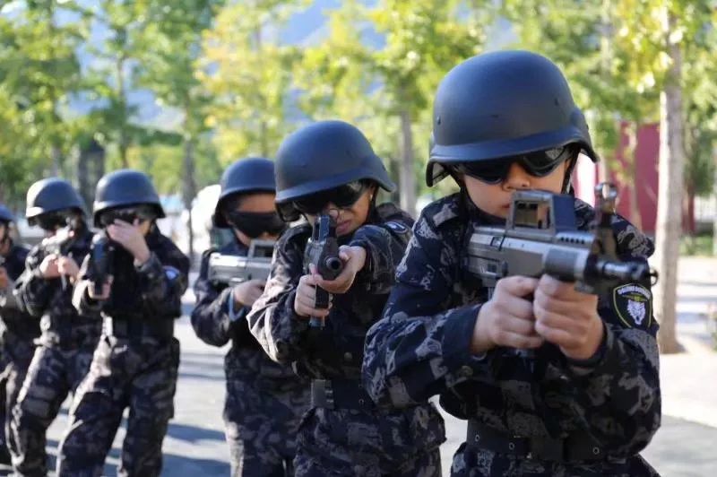 夏令营从小培养孩子的自信,夏令营孩子有梦就敢闯