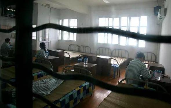 专管“卖淫嫖娼”的收容教育制度成历史，作别“法外之刑”