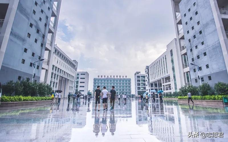 广州商学院和广东商学院区别,广东商学院与广州商学院有何不同