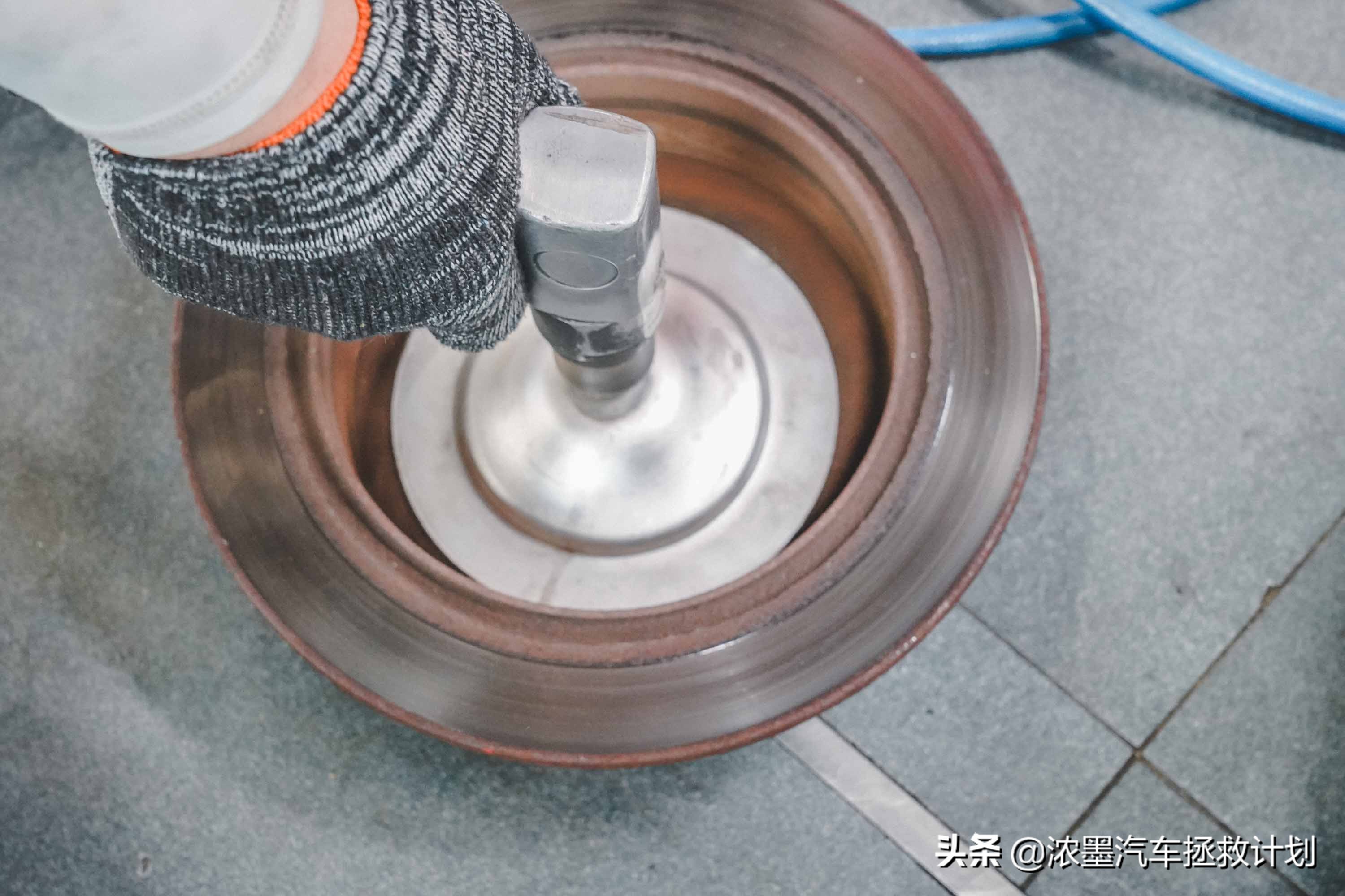 12年丰田皇冠方向机异响维修,新款丰田皇冠异响