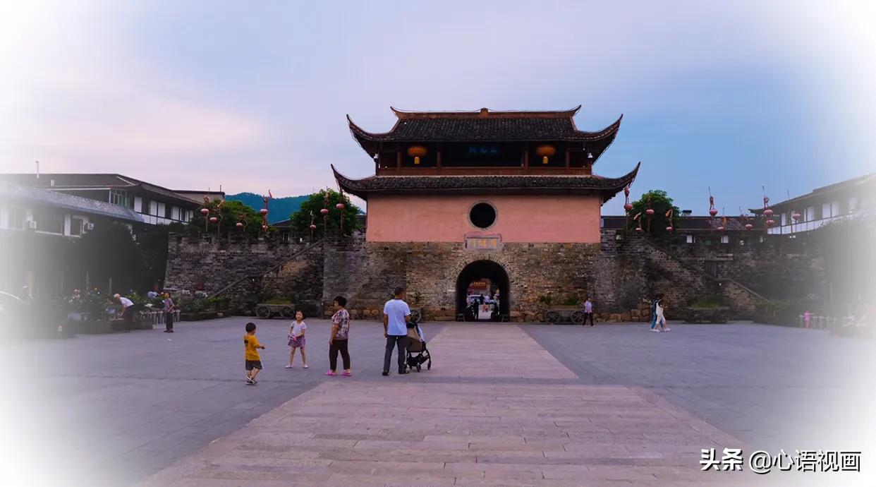 百年难得一见的凤凰古城,福建凤凰古城