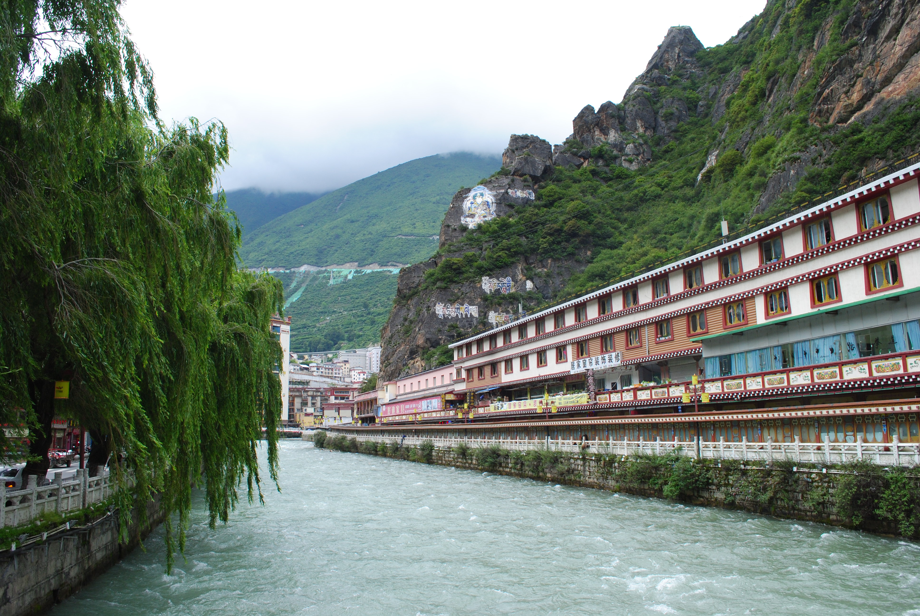 318川藏线自驾游别克,轿车可以自驾游西藏318川藏线