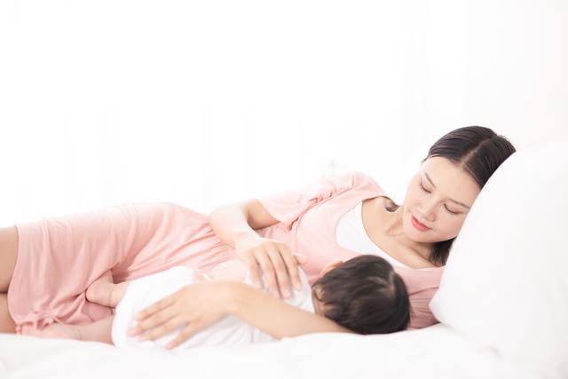 8个月宝宝怎么戒掉奶,宝宝奶睡严重怎么戒奶