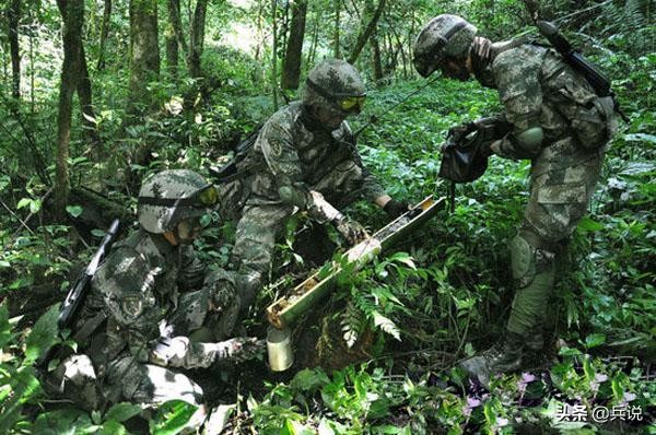 丛林集训“三无三定”：什么东西都可以少带，唯独食盐不能少