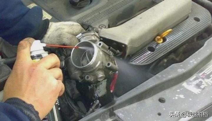 超跑敞篷红色不高于150万,四座敞篷超跑20万左右