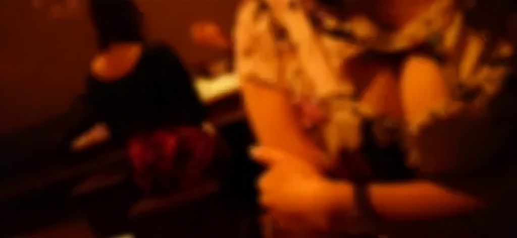 日本警方打击卖淫,日本东京扫黄行动