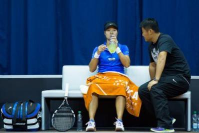 疯狂的李娜：14岁丧父、欠债不认命，苦拼15载成网球天后身价上亿