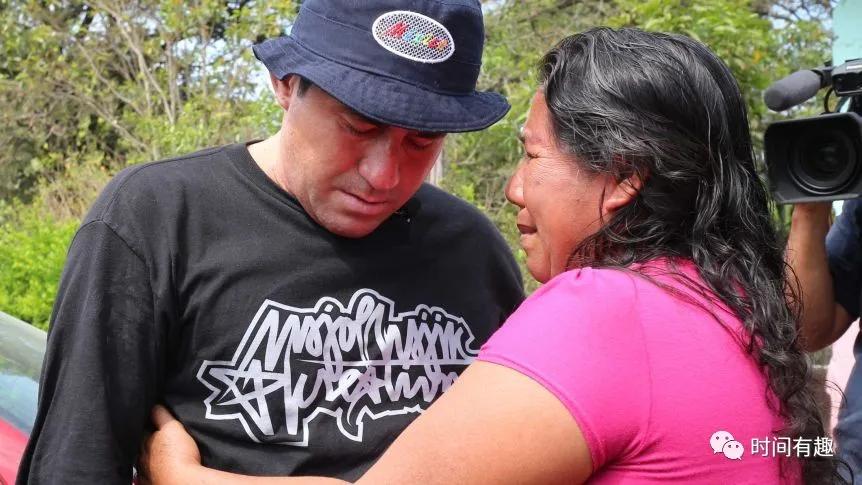 励志：我是怎么在海上漂泊438天奇迹生还并被质疑吃了同伴的？