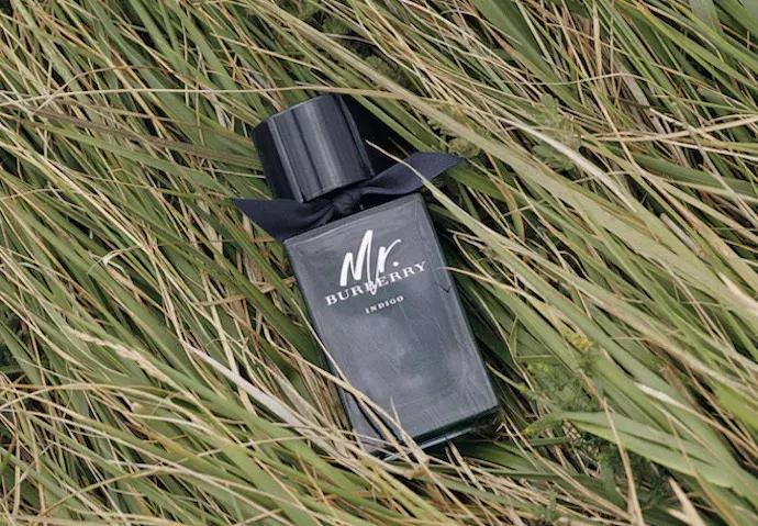 男人用了香水代表什么,男人用香水是不是闷骚