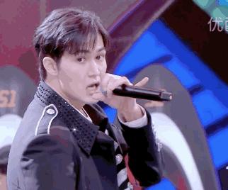 当一个男孩感到恐惧,当一个男人让你觉得害怕和恐惧