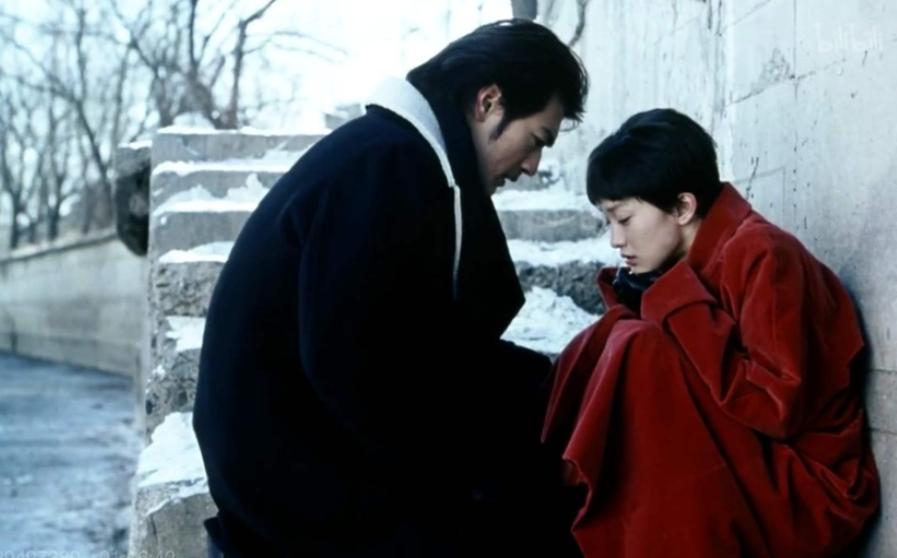 张艺谋说，她会成为“周冬雨的接班人”