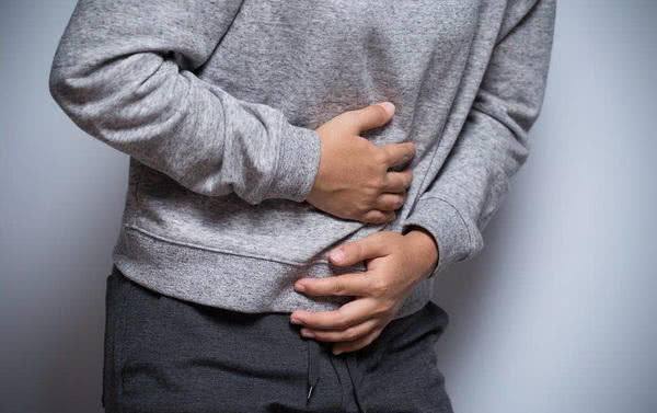 每个人一天放屁几个正常,每天放屁超过50个要警惕