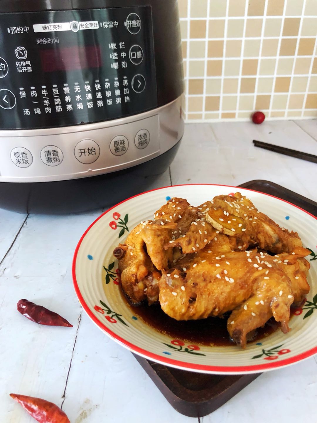 美的圆釜灶的电压力锅,美的电压力锅精钢厚釜炖肉