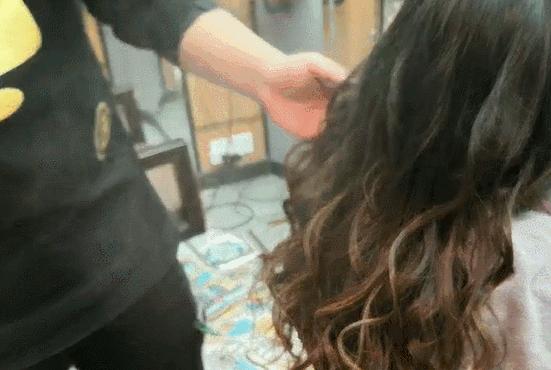 海藻卷发型好打理吗,海藻卷发型中发