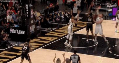 细看字母哥受伤瞬间，大概率是十字韧带撕裂，老鹰夺冠希望大增