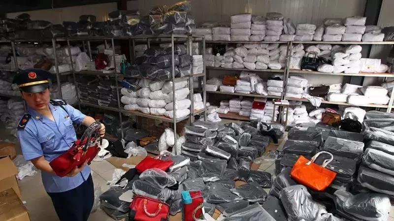 朋友圈卖用不了的东西犯法吗,公安提示这五种不要晒朋友圈