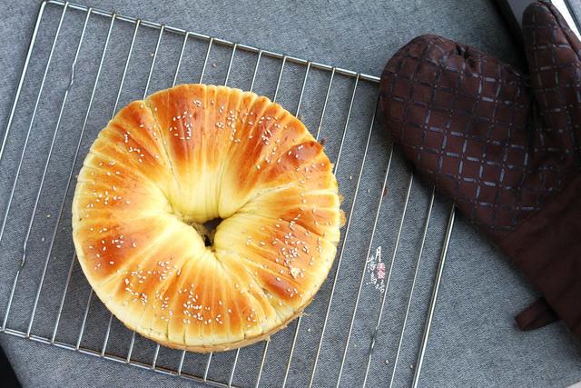 简单面包教程不用烤箱不加牛奶,超简单面包不需要牛奶