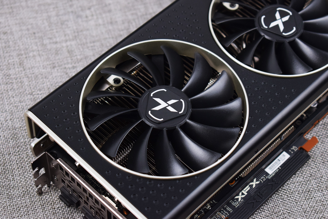 讯景rx6800海外版v1图片,rx6800讯景海外版