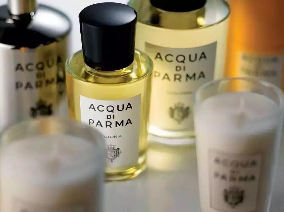 必买品牌护肤彩妆推荐女士用,最好用的护肤彩妆套装推荐女性