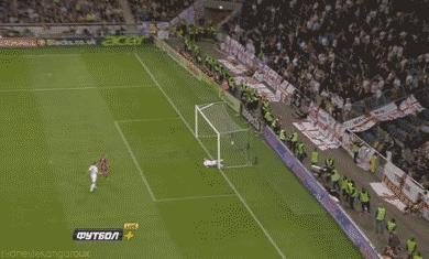 02世界杯里瓦尔多倒钩,足坛十大过人必杀技