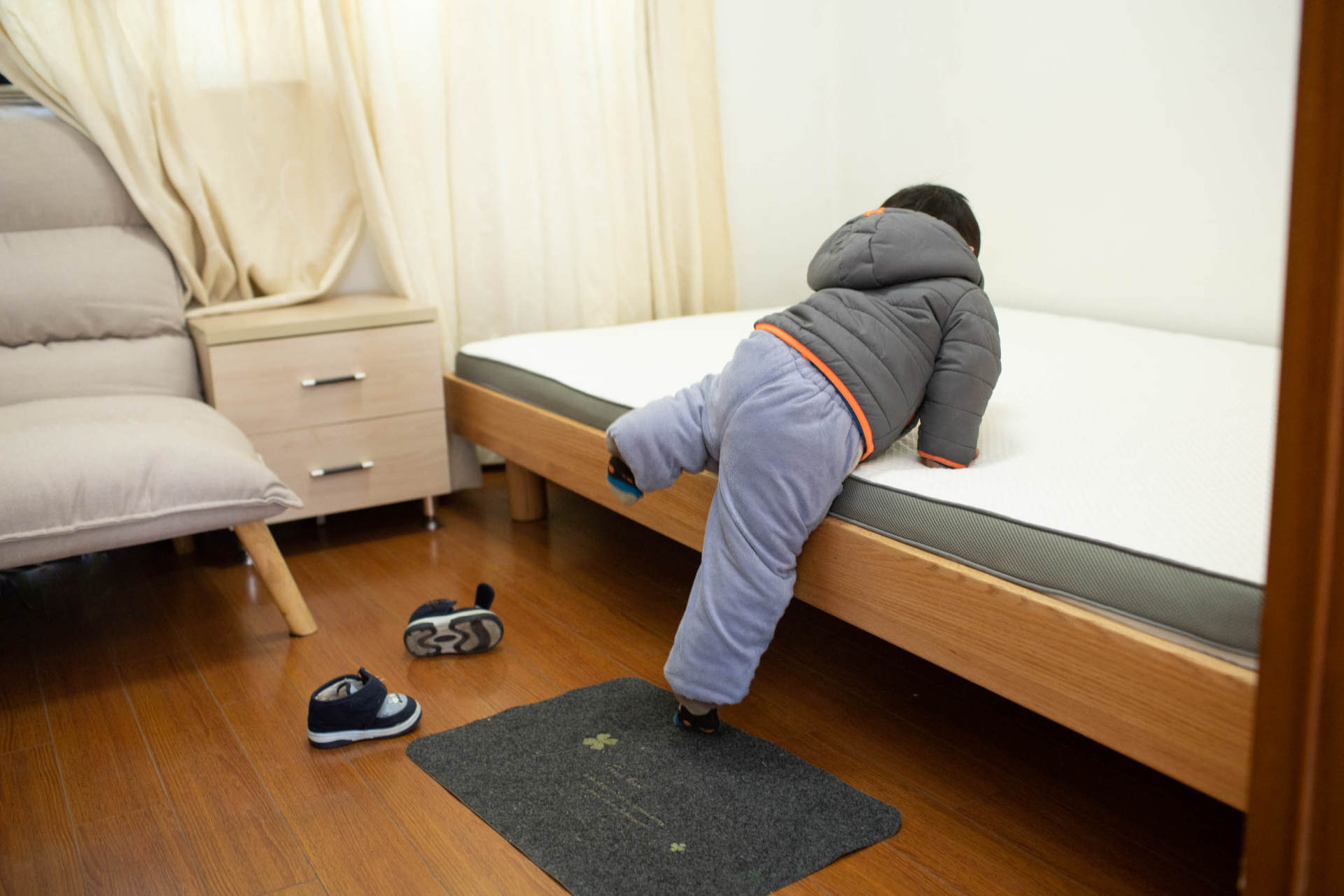 软硬双面，轻松打理，8H乳胶床垫2使用体验