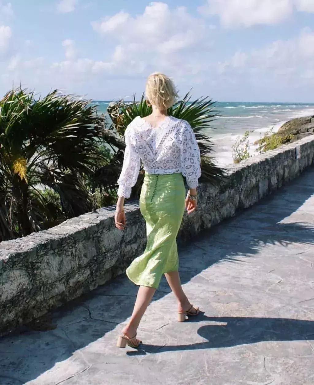 欧阳娜娜黄褐发色,2022年最流行显白的颜色