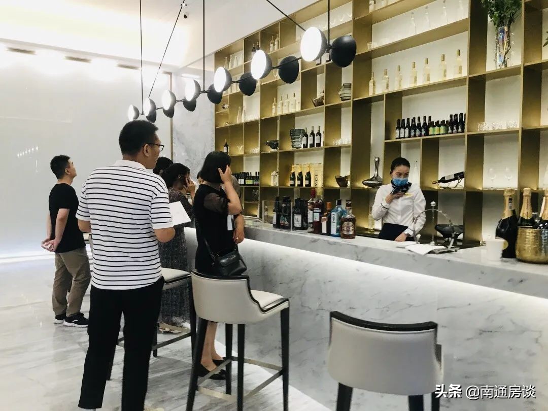 扛鼎之作！北大街高端住宅售楼处首度公开，现场被买房人挤爆